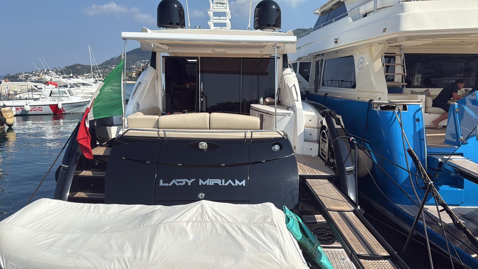 1d9dd9e7-9261-422f-be93-4117fbfc1168