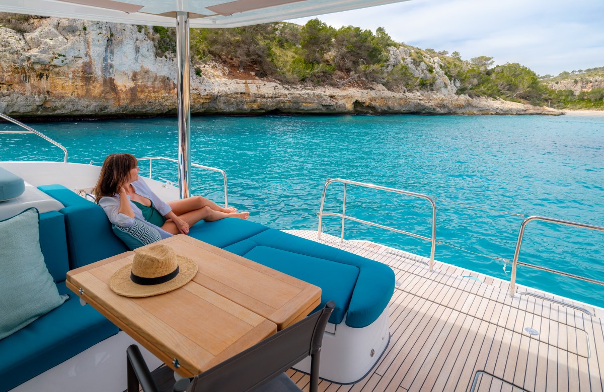 b9fbcf2f-885e-43e9-a5b6-5dbeb8f7971c