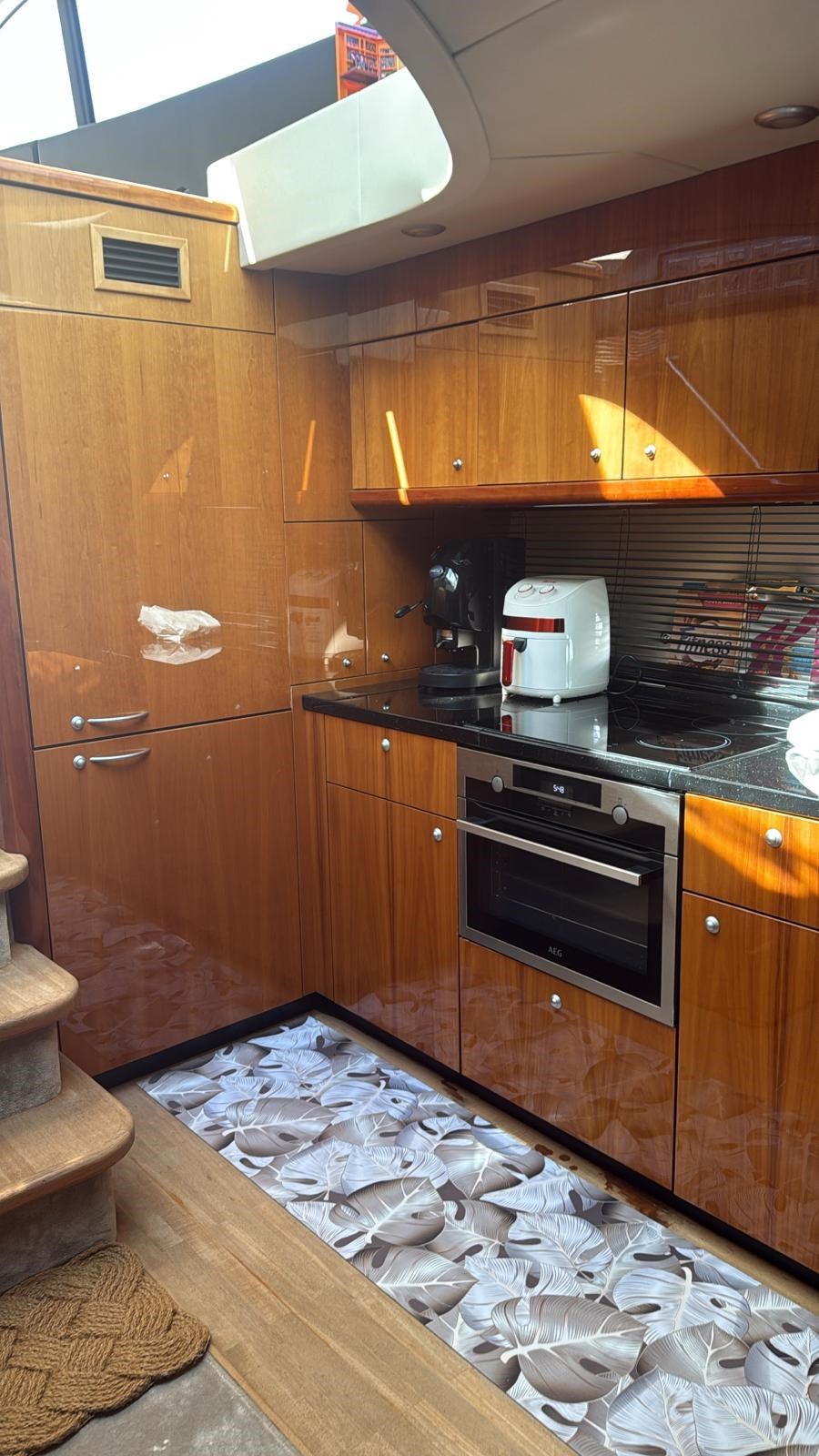 c2a61a94-aefc-4613-a3b0-67c470608f4c