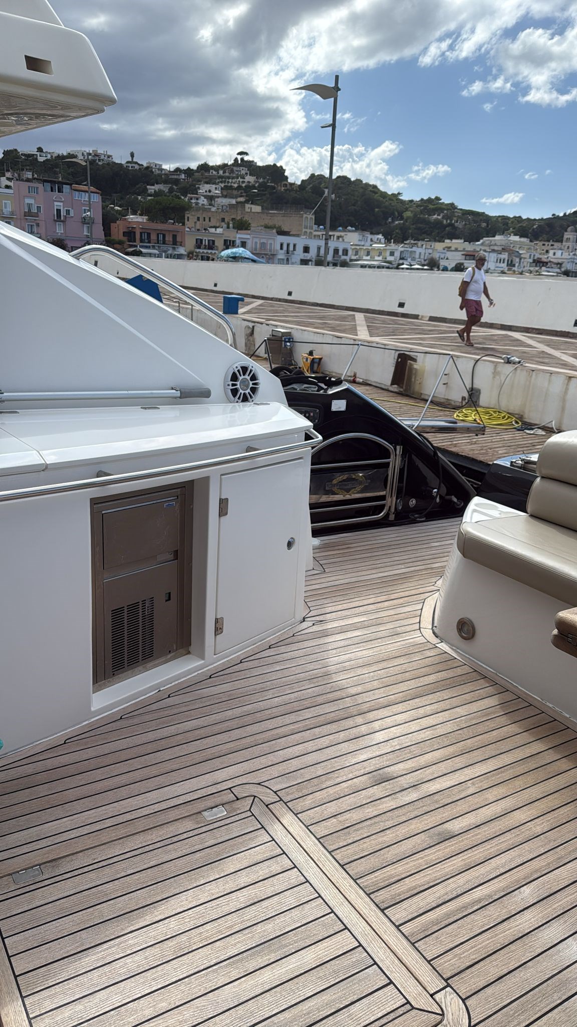 ed9e9fdf-d2e4-4b13-9a94-48596d24015b