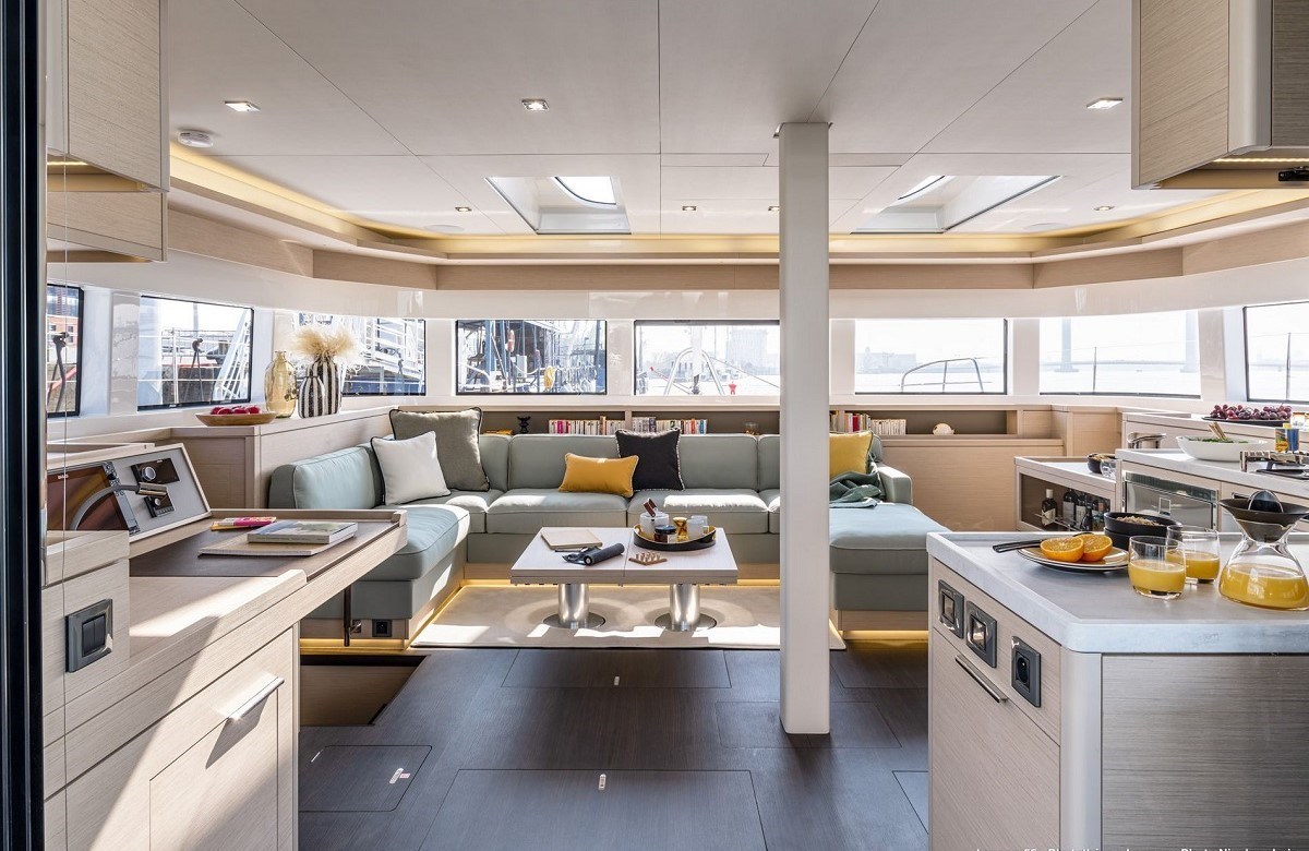 f136576a-0caf-4935-8b47-f2f2a31c0a67