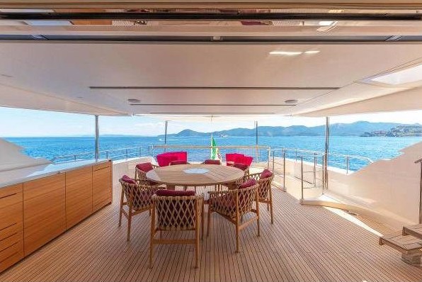 05_e401bceb-8cd3-4366-8dec-814f9da7c893.2048