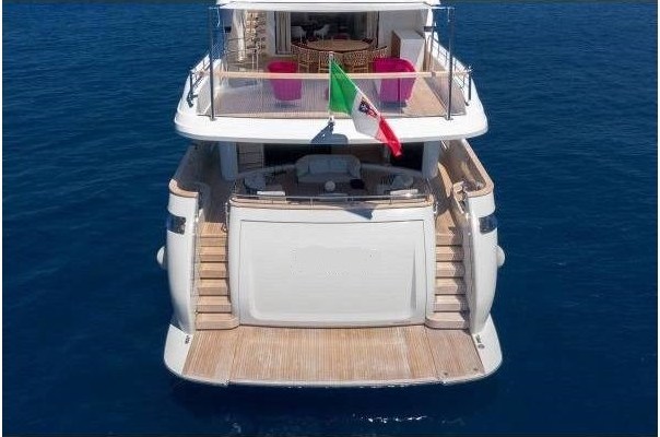 09_4f928700-950d-4fae-9413-7ce8f414e432.2048