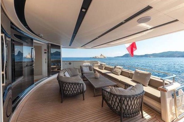 17_ef948a1f-6e08-4d5c-8e98-9018bb8ef232.2048