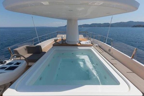 24_393194db-c7a3-4bd8-b31a-d367fb9d8f78.2048