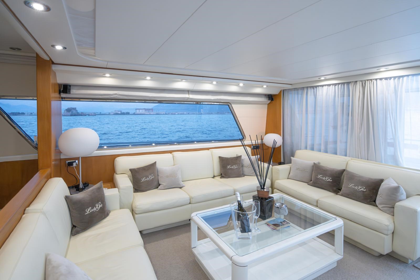 02_00f512f2-d6cd-4bc5-9e8a-efaf690cbb7a.2048