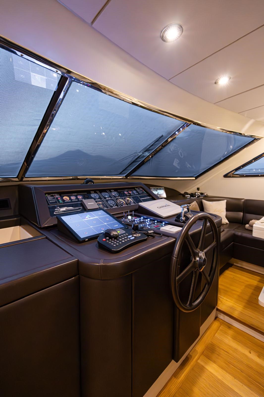 07_81220afb-ca65-4953-bb1d-fd5cc76ff033.2048