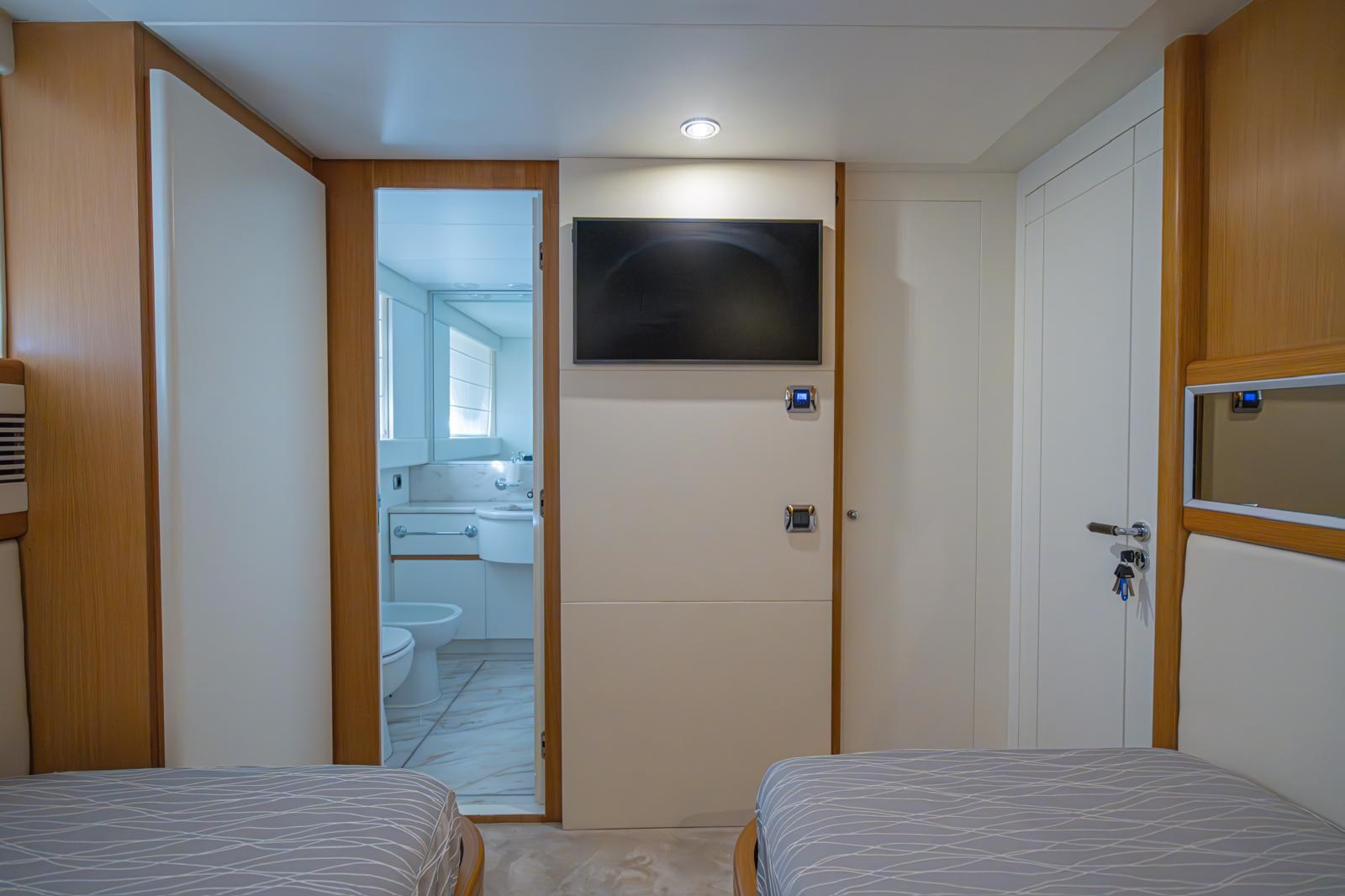 09_9af677d0-ca07-40aa-8f83-0598bbe3f833.2048