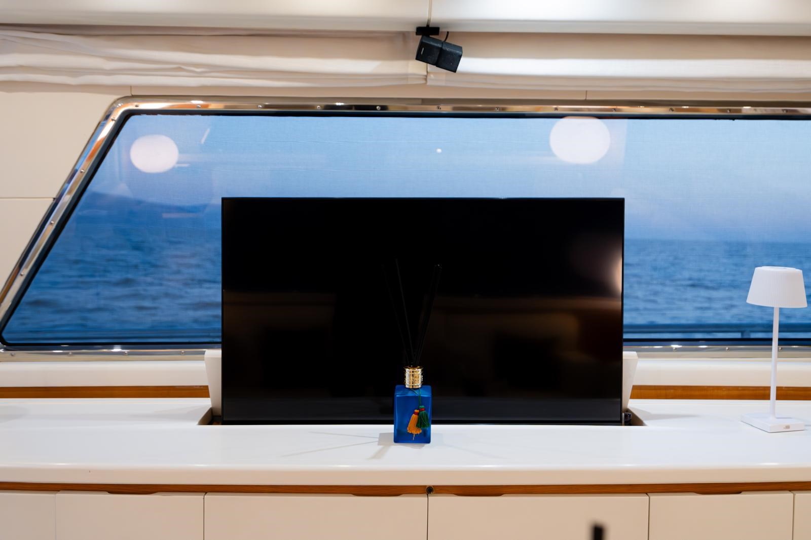 14_32bf94fb-08e9-48d1-8773-6556f16b3f00.2048