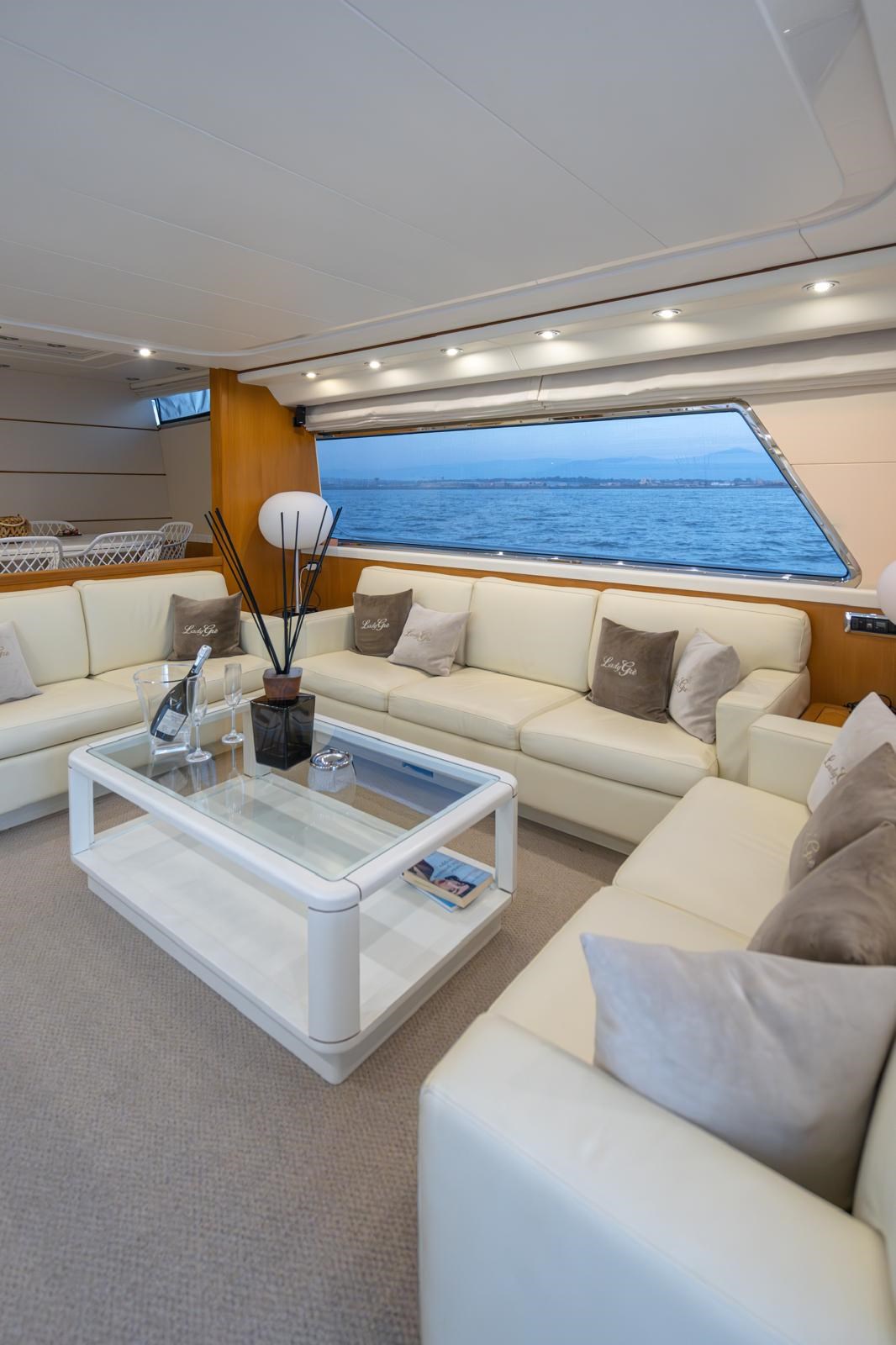 17_67974593-541b-4ff7-9cf7-f71d866954f3.2048